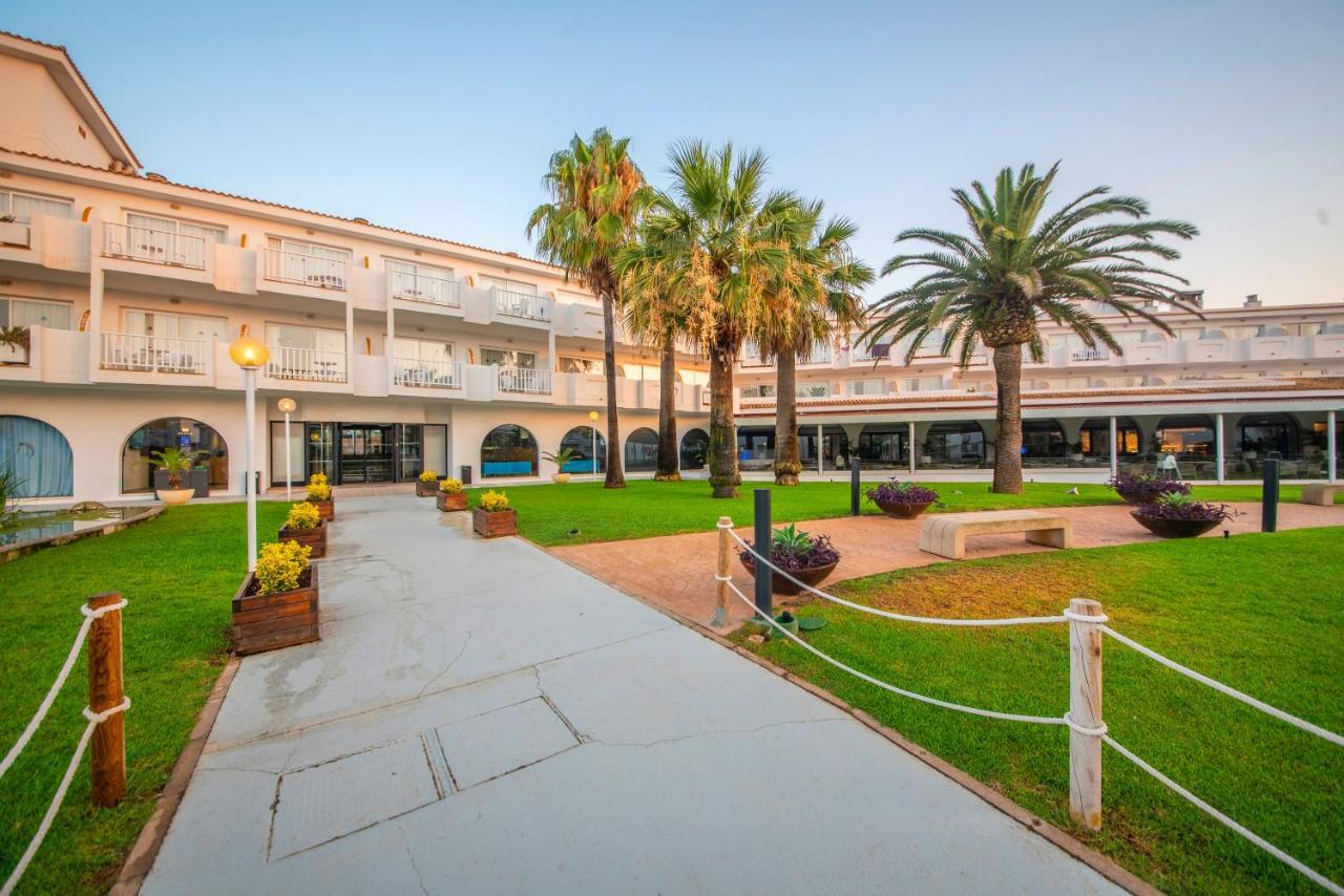 Blau Punta Reina Hotel Cala Mandia  Bagian luar foto