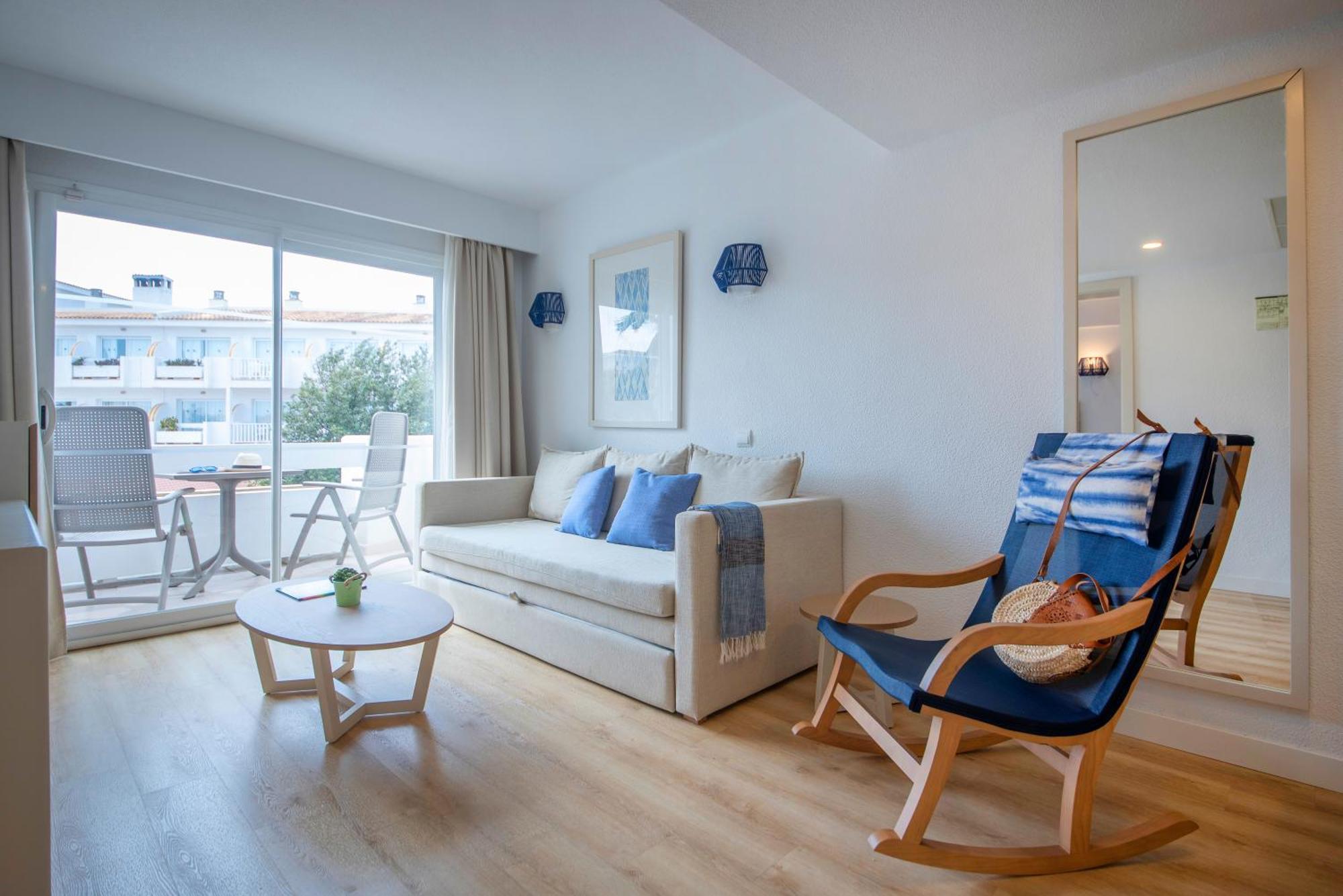 Blau Punta Reina Hotel Cala Mandia  Bagian luar foto